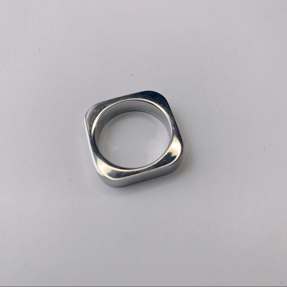 KAMSMAK Circle Meet Square RING - Picture 7 of 10